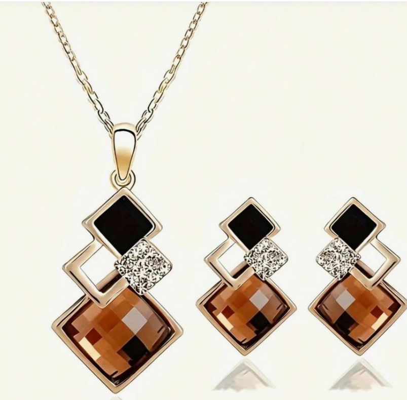 The Champagne Crystal Pendant Set