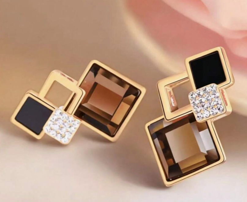 The Champagne Crystal Pendant Set